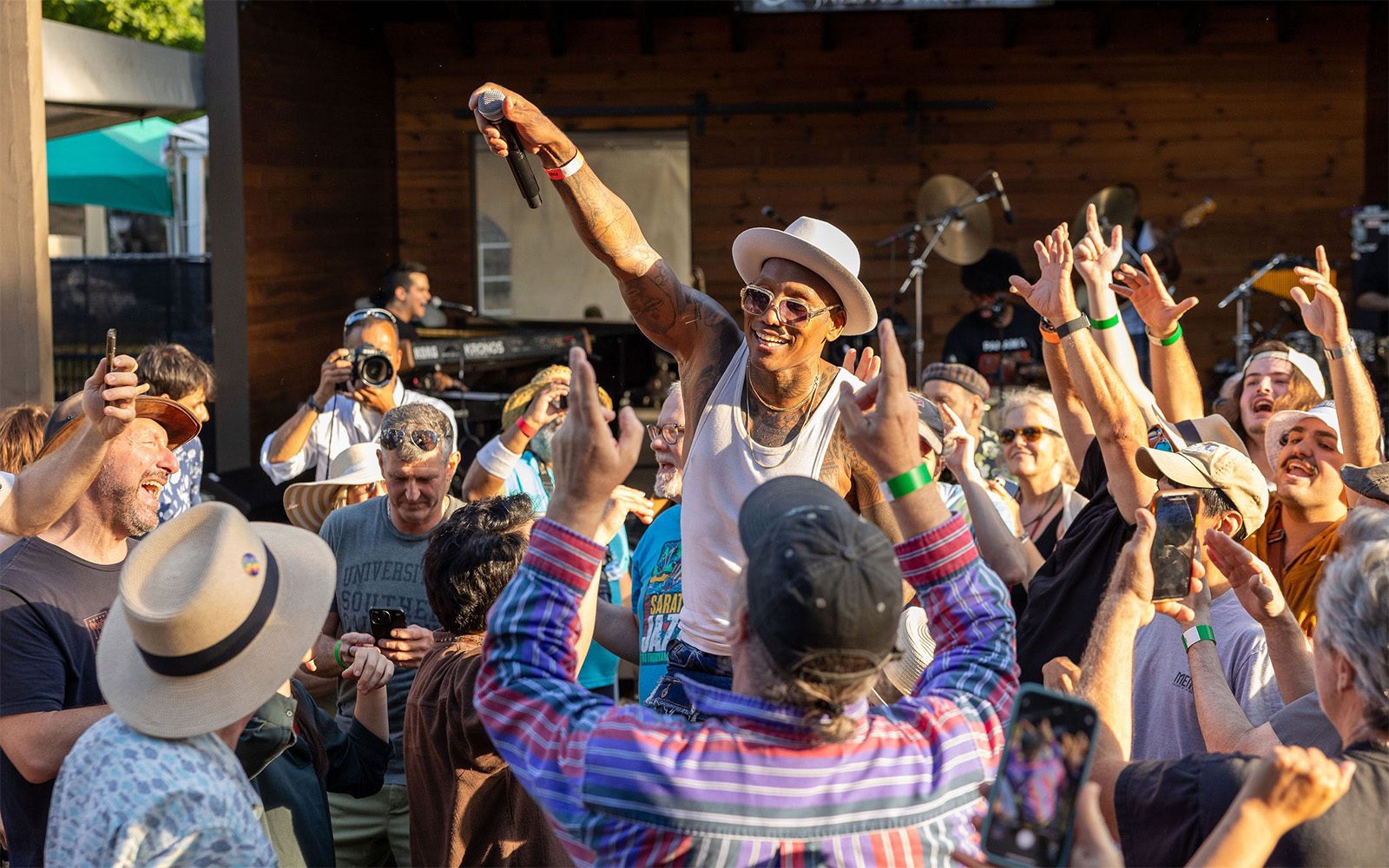 artist performing to crowd at saratoga jazz festival